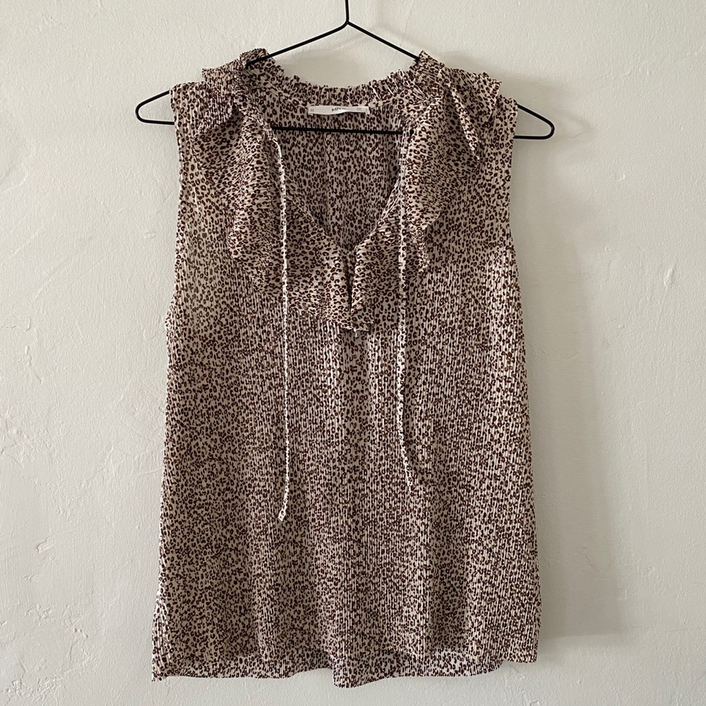 Sleeveless Pleated Satin Style Blouse